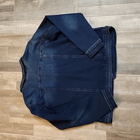 DG2 brand Denim Jacket - Picture 5 of 9